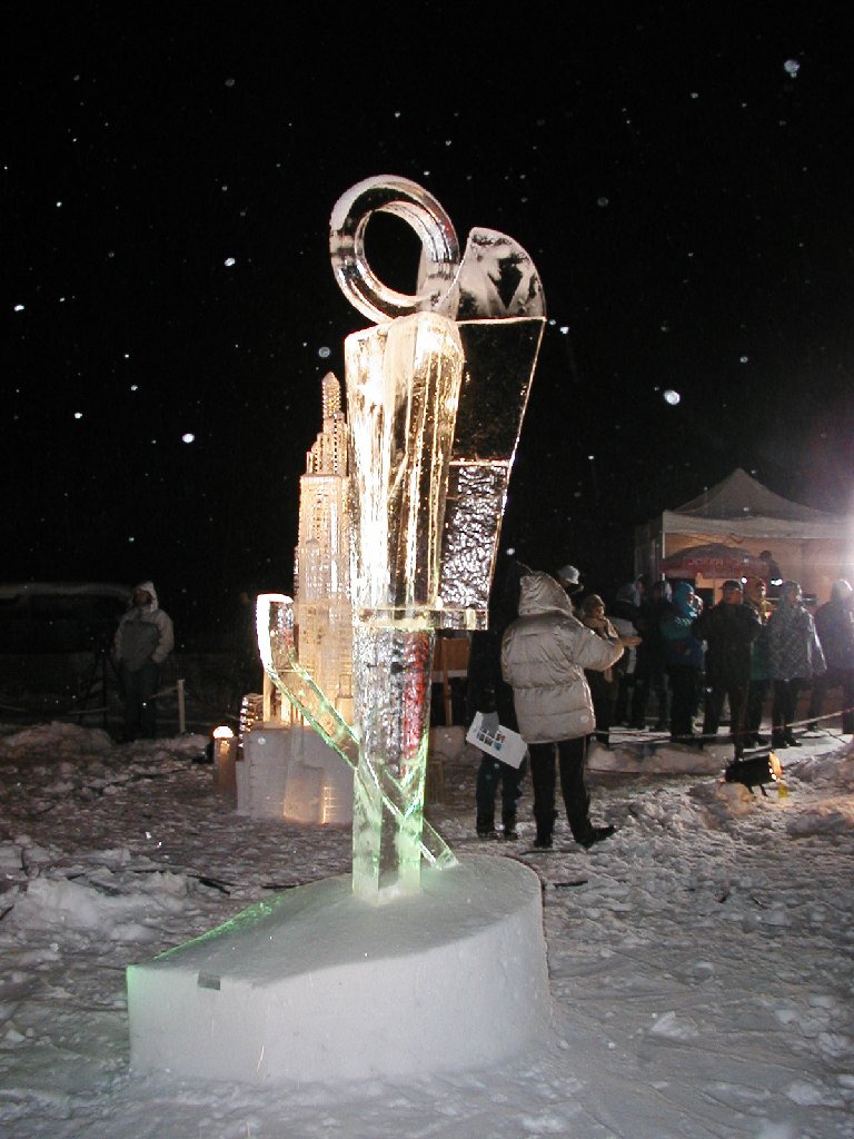Statue de glace 2004 5.jpg