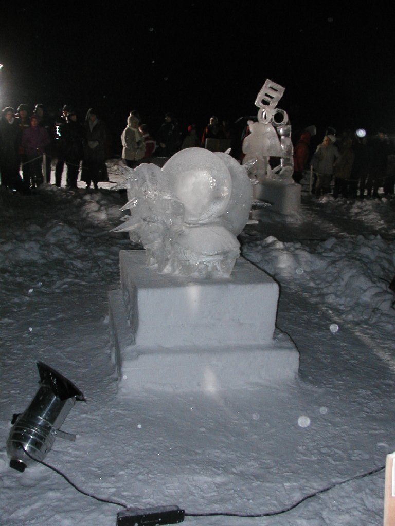 Statue de glace 2004 E.jpg