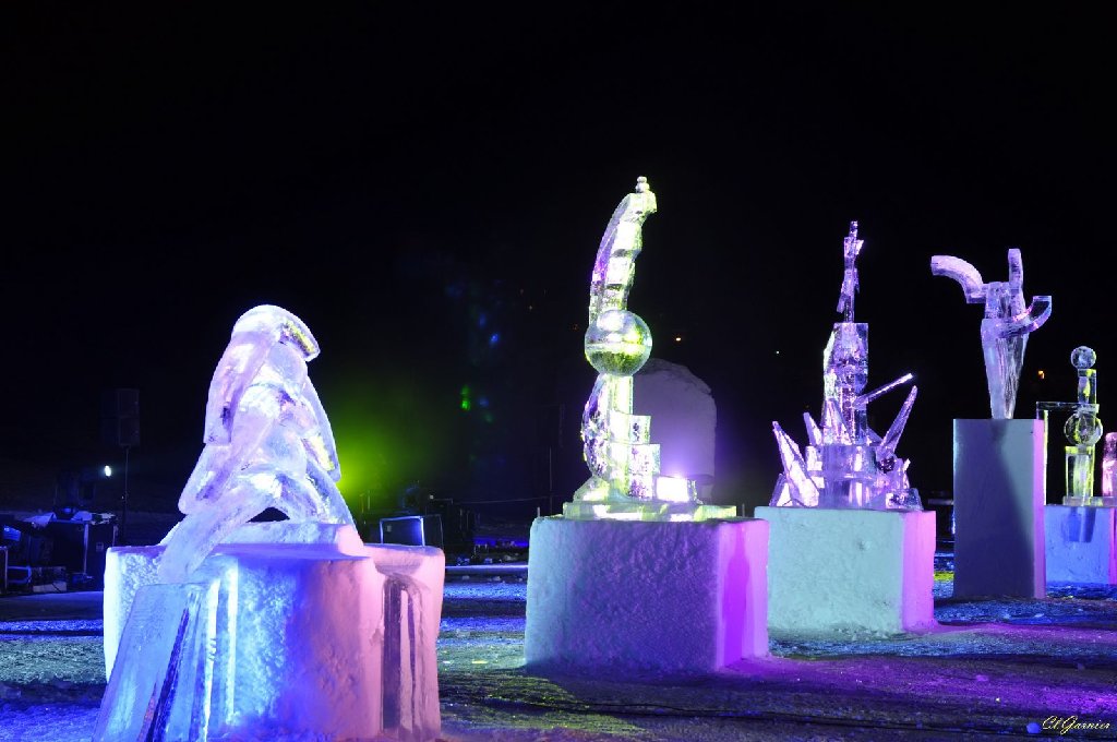 1101303 Sculptures sur glace.JPG - Sculptures sur glace
